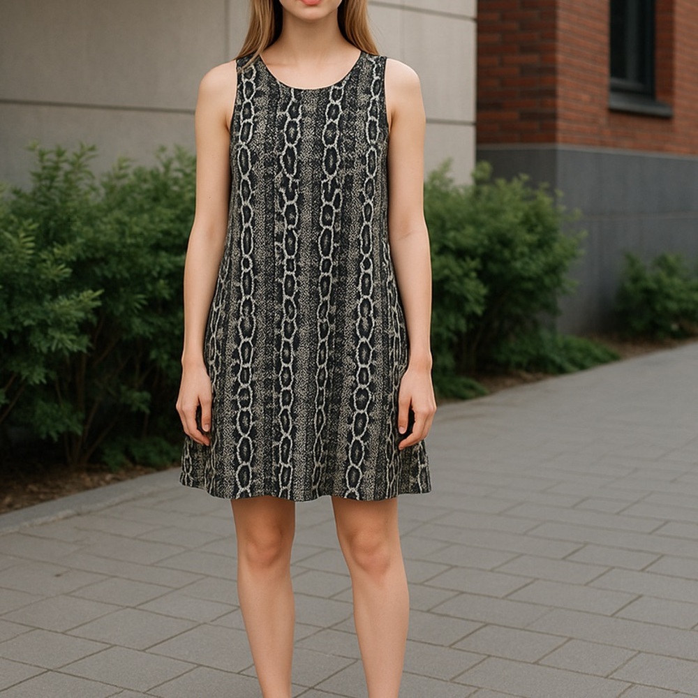 Snake print dress size S, sleeveless, NWOT